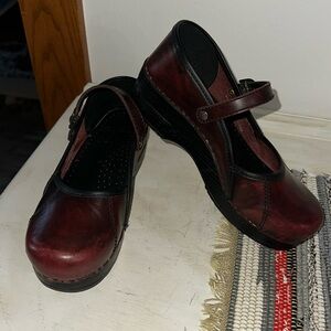 Dansko Marcelle Cordovan Cabrio Mary Jane Clog size 38